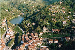 Aerial photo of Londa village and lake